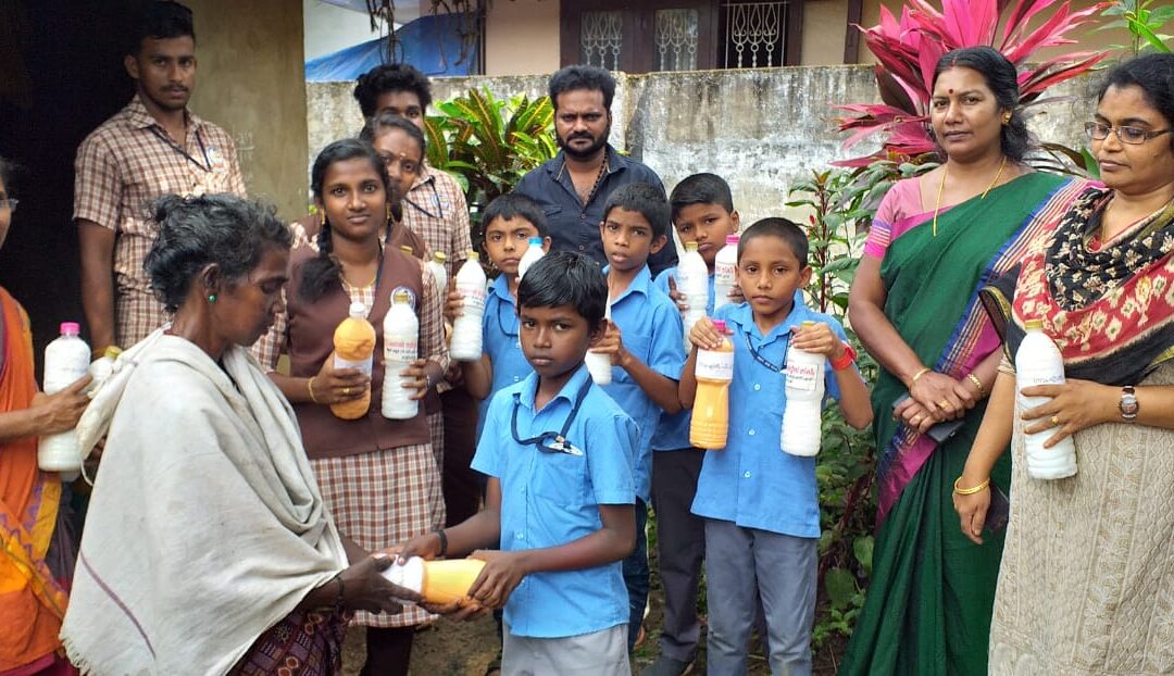 നിരാലമ്പർക്ക് കൈയ്താങ്ങായി കിളിമാനൂർ ഗവ. എൽപി സ്കൂളിലെ കുരുന്നുകൾ
