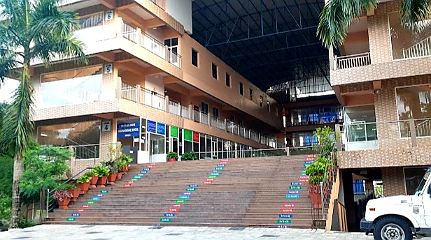 രക്ഷിതാക്കൾ കുട്ടികളെ വിടാൻ തയ്യാറല്ല: മാളയിലെ സിബിഎസ്ഇ സ്കൂൾ നവംബറിൽ തുറക്കില്ല