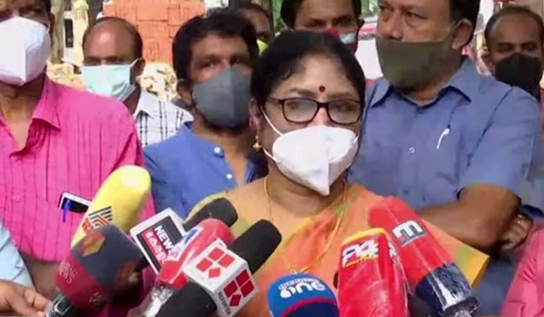 കോളേജുകളിൽ ഹാജറിന്റെ കാര്യത്തിൽ കടുംപിടുത്തം വേണ്ട: അലംഭാവവും വേണ്ട