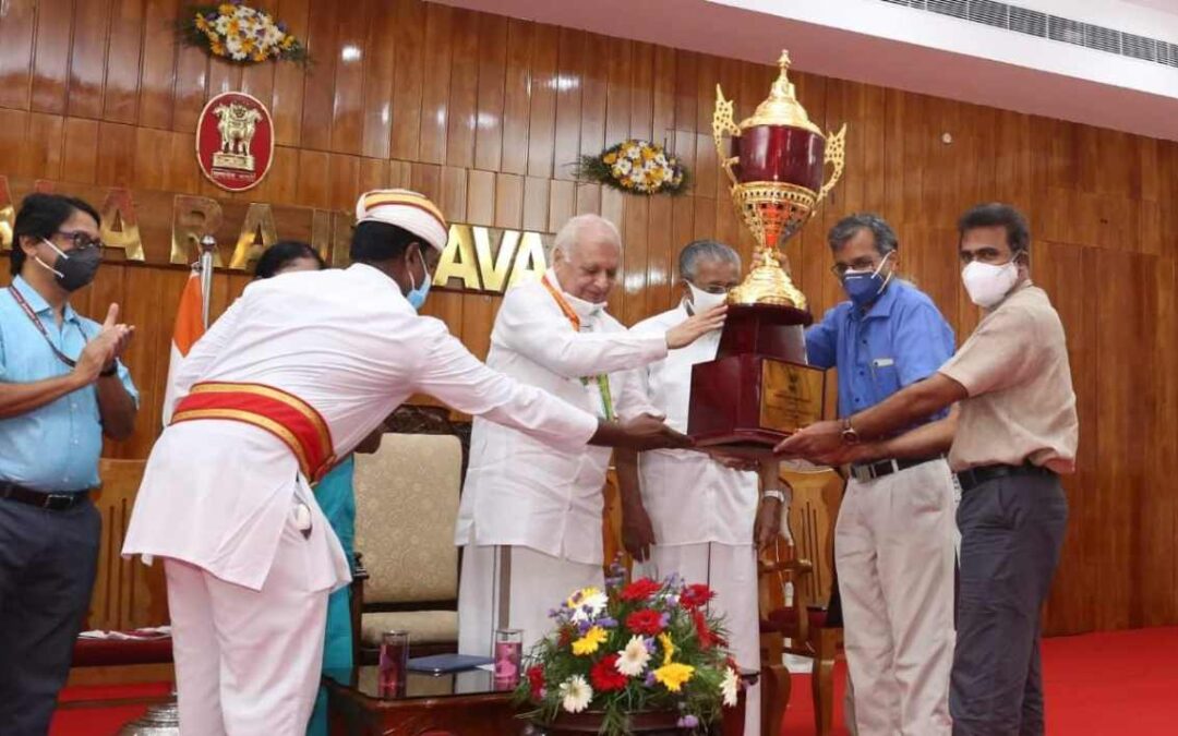 ചാൻസലേഴ്സ് അവാർഡ് മൂന്നാംതവണയും ഏറ്റുവാങ്ങി എംജി സർവകലാശാല