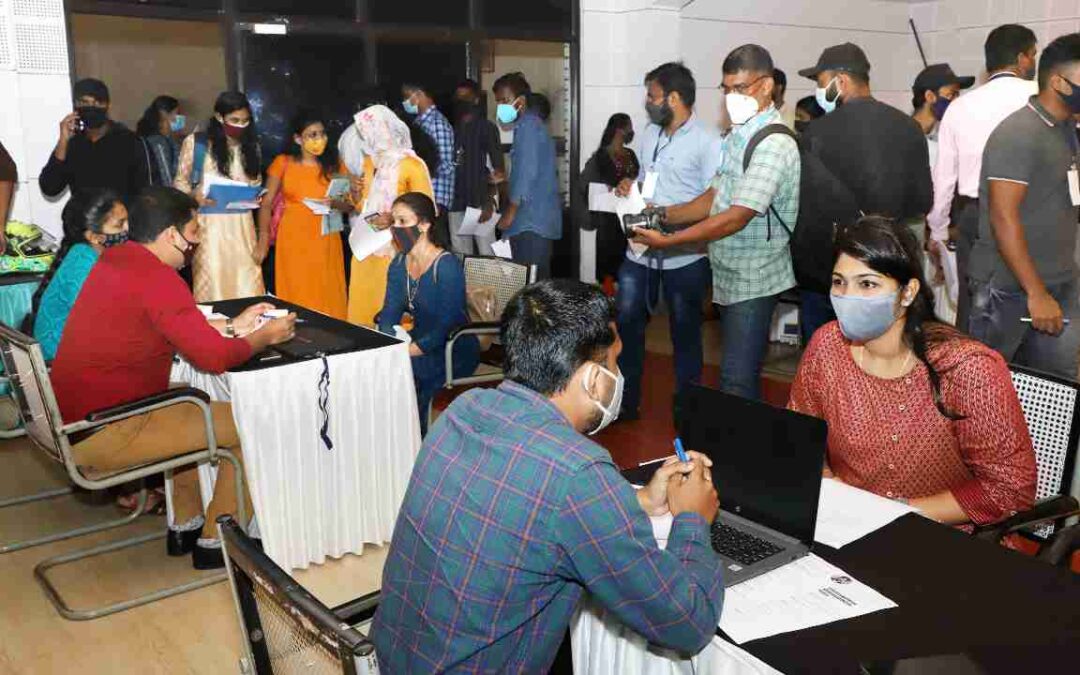 സര്‍വകലാശാല തൊഴില്‍മേളയിൽ 110 പേര്‍ക്ക് ജോലി: 863 പേര്‍ പട്ടികയിൽ