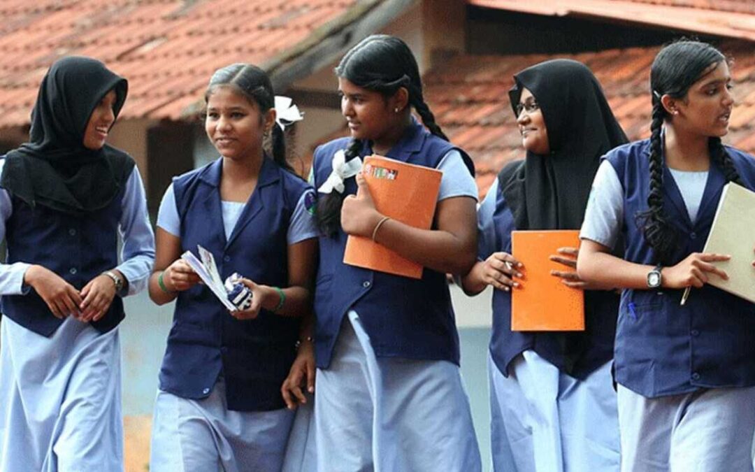 ഈമാസം 13മുതൽ സ്കൂളുകളിൽ യൂണിഫോം നിർബന്ധം: സ്പെഷ്യൽ സ്കൂളുകൾ 8മുതൽ