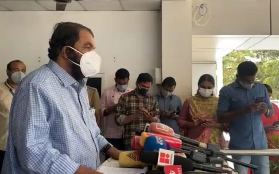 സ്കൂൾ അടച്ചാലും അധ്യാപകർ സ്കൂളുകളിൽ എത്തണം: മന്ത്രി വി. ശിവൻകുട്ടി