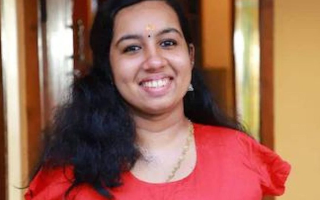 കൈകള്‍ ഇല്ലാത്തത് കണ്‍മണിക്ക് ഒരു കുറവല്ല; നേടിയെടുത്തത് ബിരുദ പരീക്ഷയില്‍ ഒന്നാം റാങ്ക്