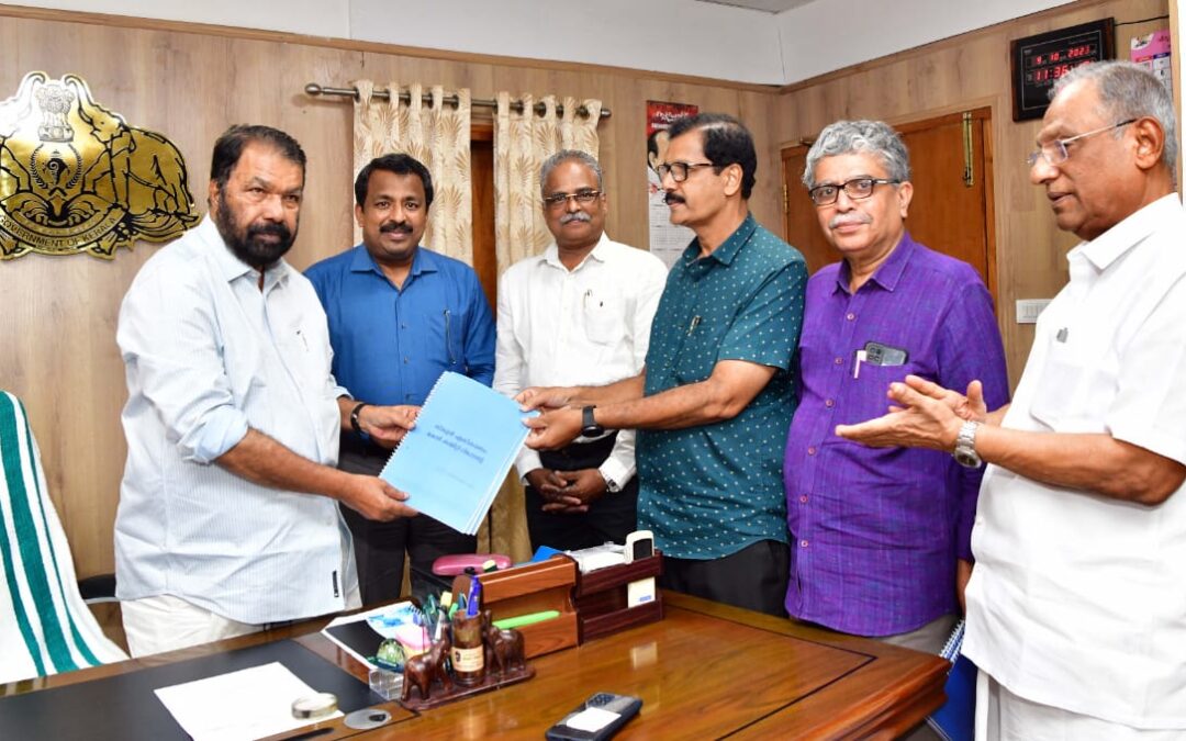 ഖാദർ കമ്മിറ്റി റിപ്പോർട്ട് നടപ്പാക്കൽ:കോർകമ്മിറ്റി റിപ്പോർട്ട് സമർപ്പിച്ചു