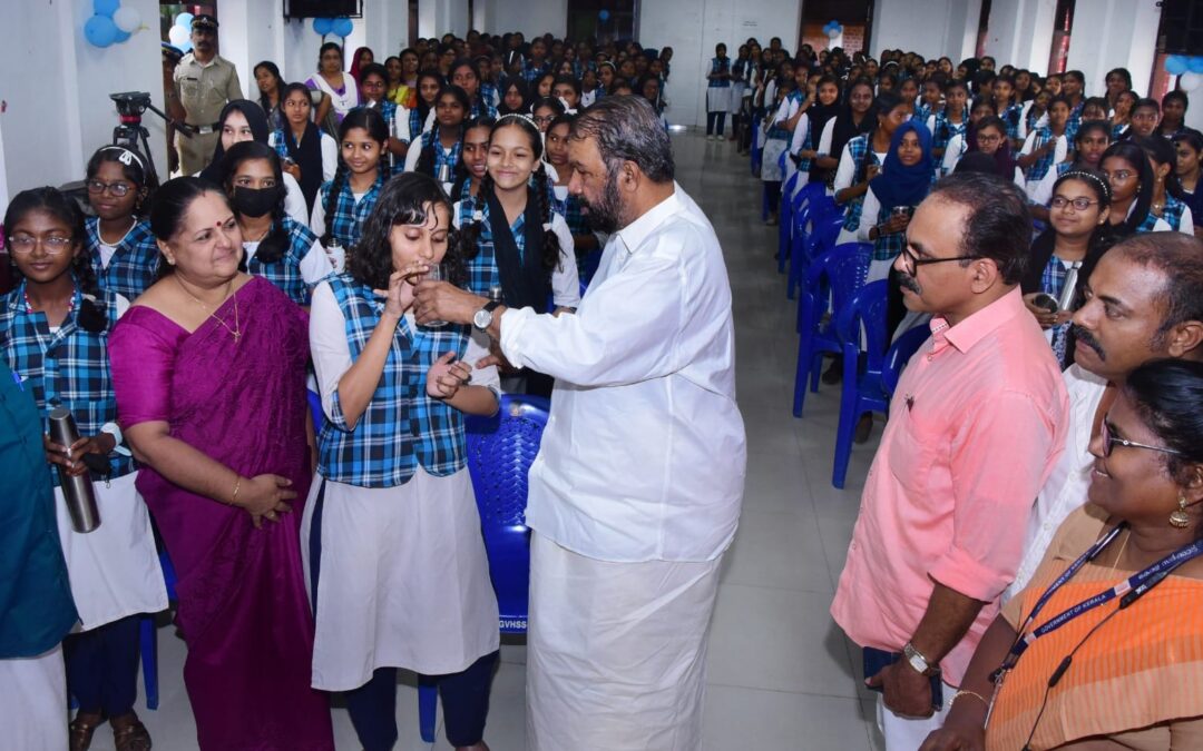 വാട്ടർബെൽ തുടങ്ങി: ഇനിമുതൽ ദാഹം മാറ്റാൻ അഞ്ച് മിനിറ്റ് വീതം പ്രത്യേക ഇടവേളകൾ