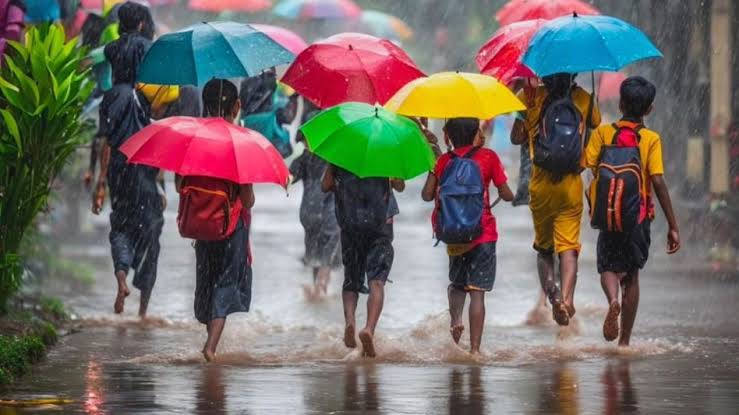 ശക്തമായ മഴ: 5 ജില്ലകളിൽ നാളെ അവധി