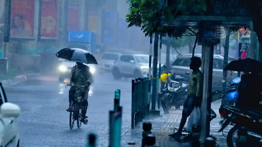 അടുത്ത അഞ്ചുദിവസം മഴ കനക്കും: എട്ട് ജില്ലകളിൽ മഴ മുന്നറിയിപ്പ്